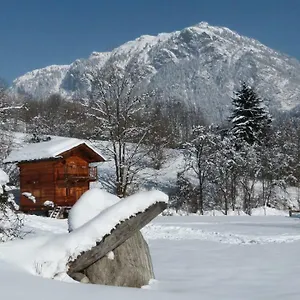 chamonix-petit-chalet-cocooning.hotels-rhonealpes.com/